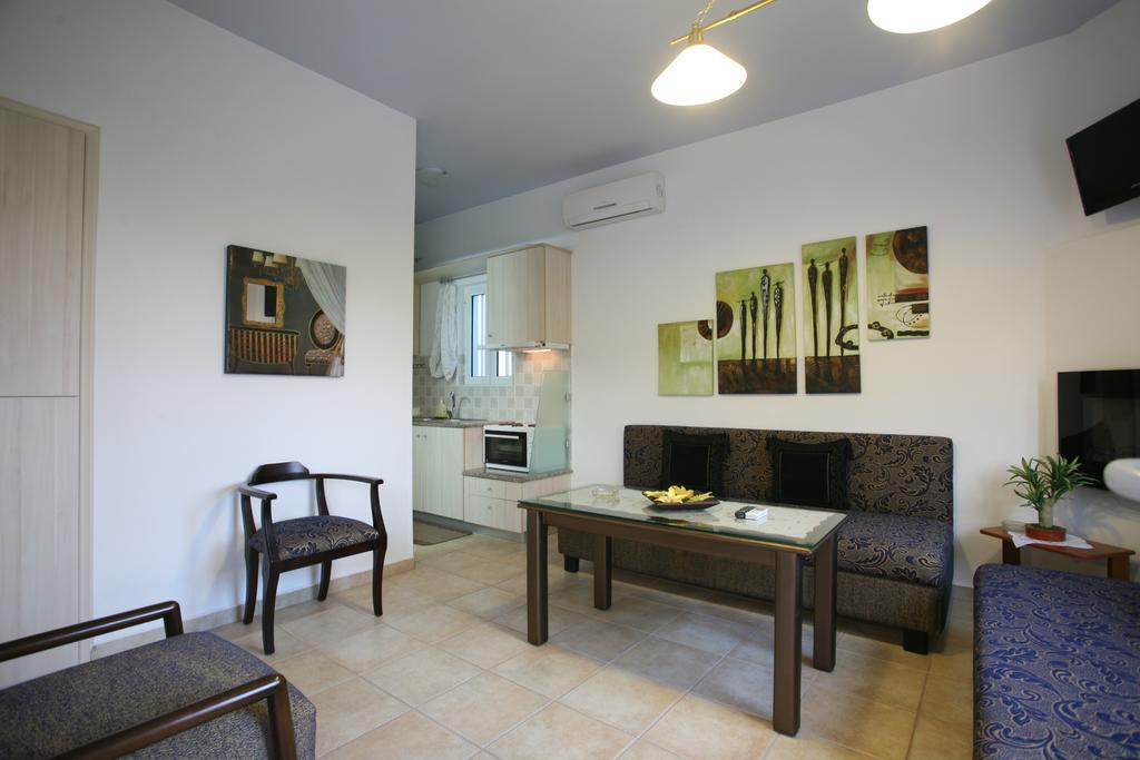 Aigli Apartments Néa Ankhíalos Exterior foto